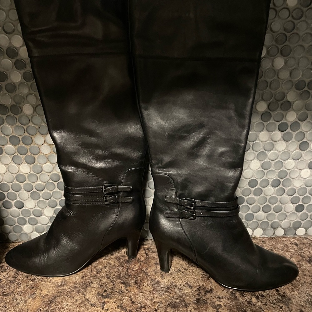 Bandolino black heel boots